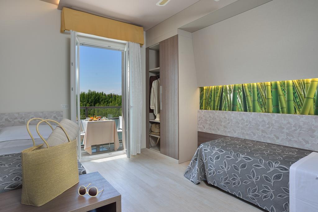 Clipper Hotel Pesaro Bagian luar foto