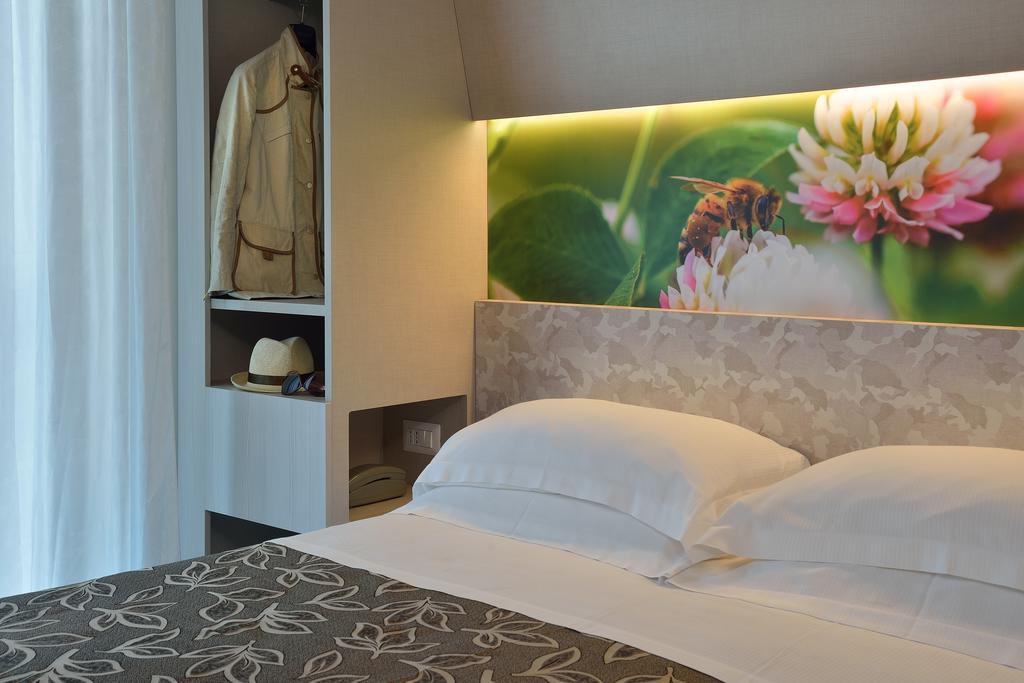 Clipper Hotel Pesaro Ruang foto